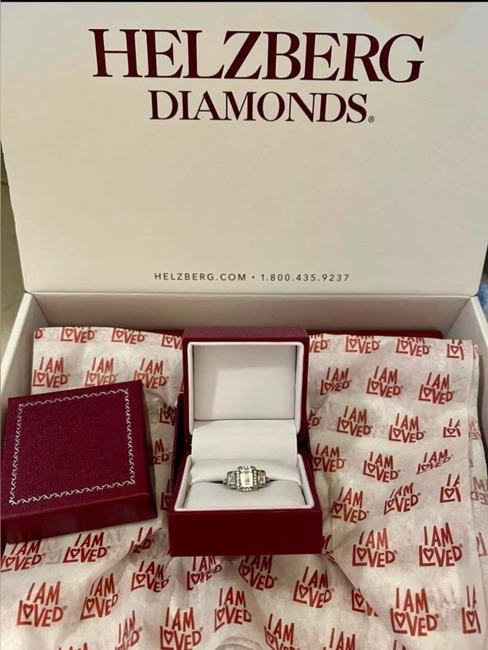 Helzberg Three stone Sapphire ring size 6